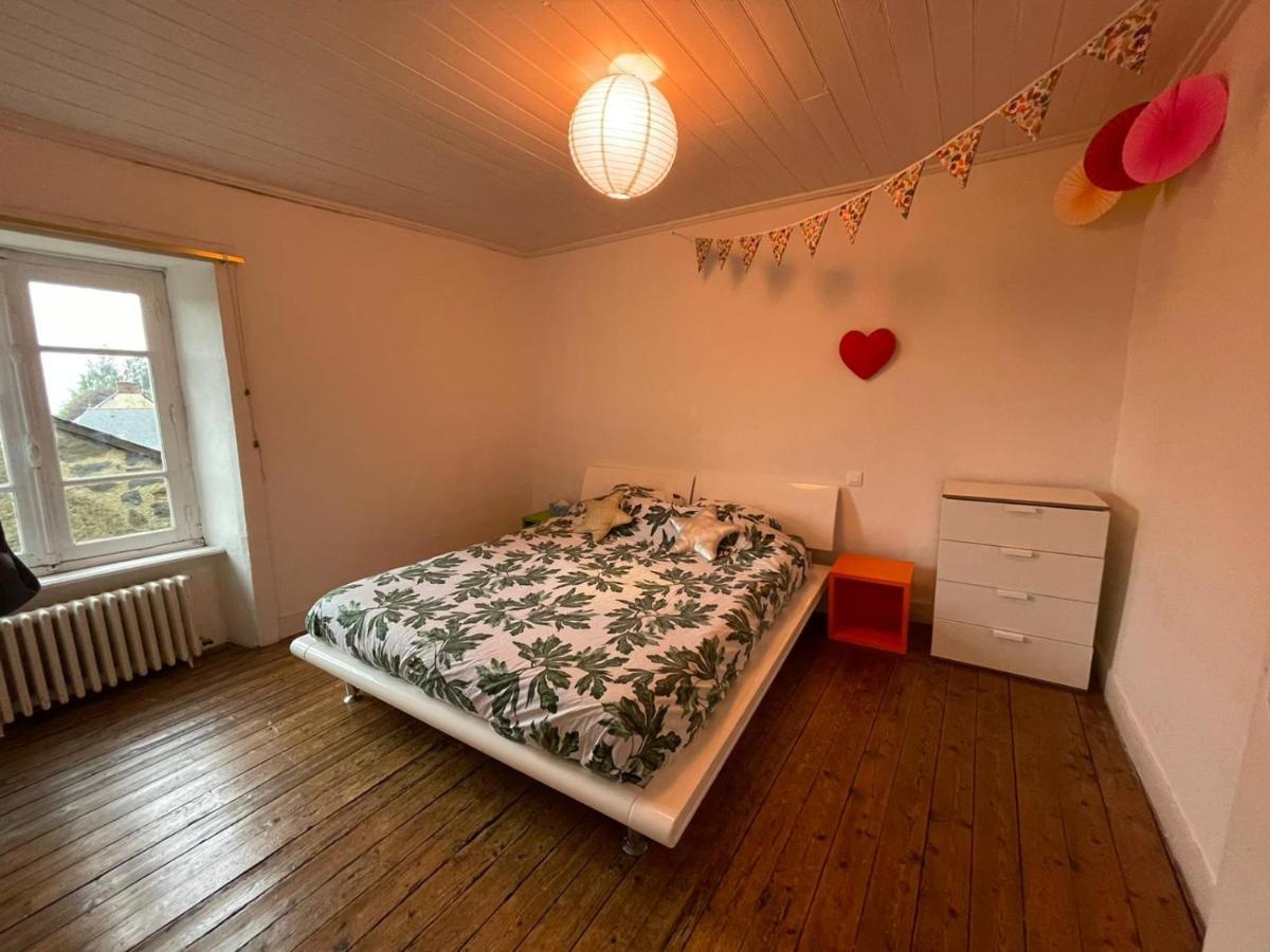 Maison spacieuse authentique proche St Malo Rennes, bienvenue à la Casa Cozumel Pleugueneuc Extérieur photo
